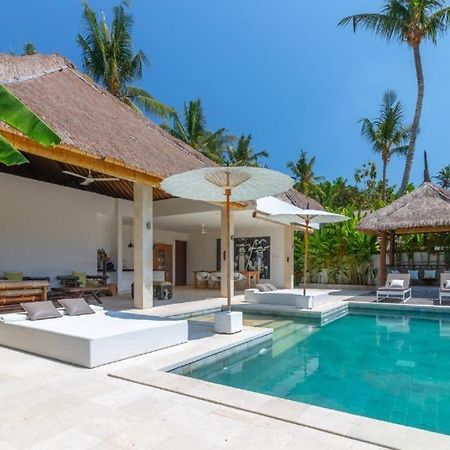 Villa Hidden Pearl, With Private Cook And Pool Karangasem Exteriör bild