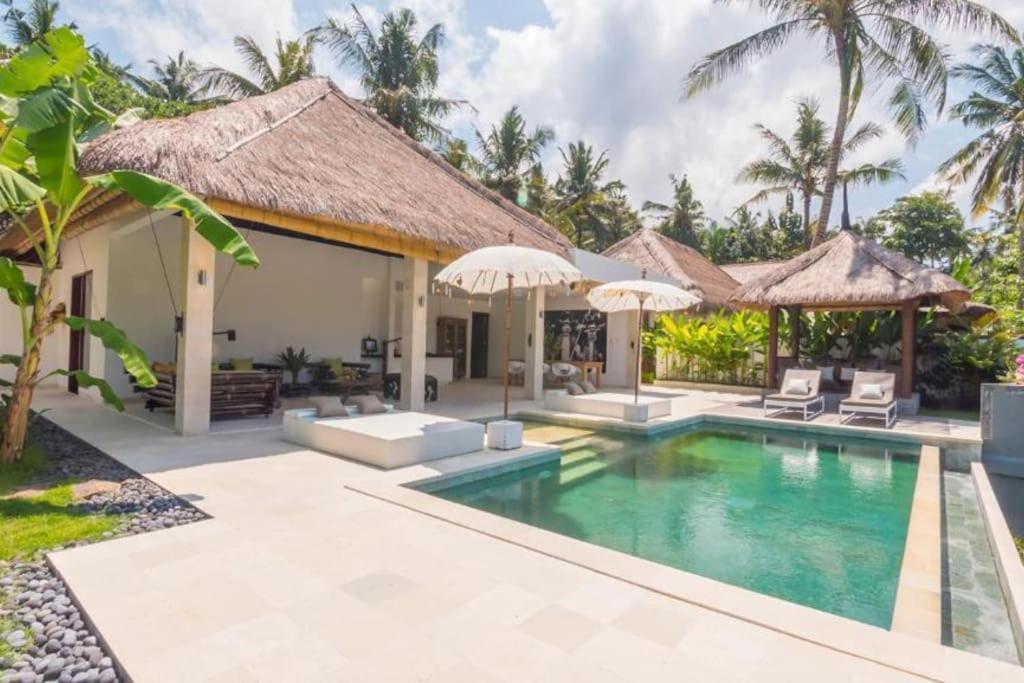 Villa Hidden Pearl, With Private Cook And Pool Karangasem Exteriör bild